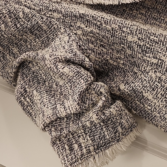 Cinq à Sept Black and White Tweed Blazer- NWOT - Picture 4 of 7